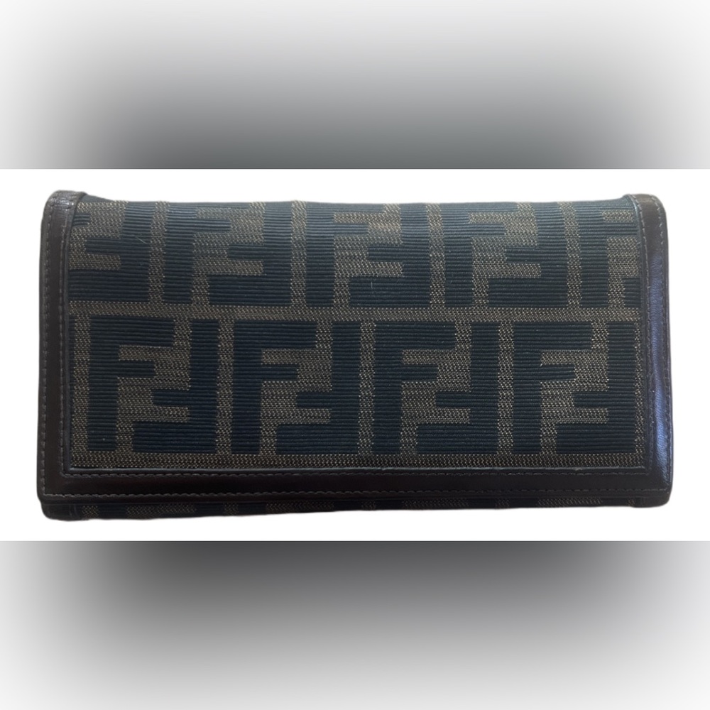 ❤️FENDI ZUCCA VINTAGEong wallet - Picture 1 of 9